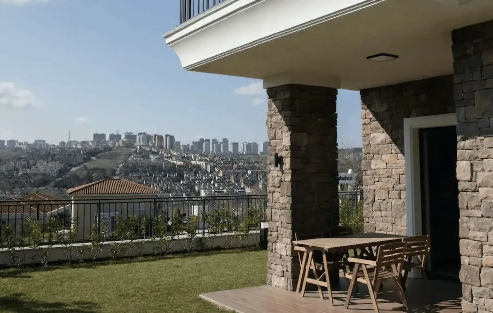 Bahcesehir property